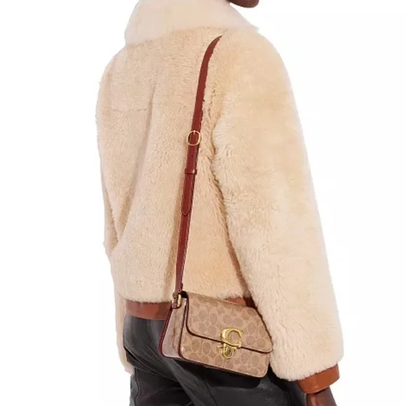 COACH Patent Signature Leather Studio  Shoulder Bag 19 NWT - Picture 4 of 13